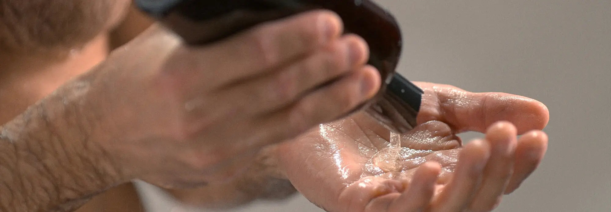 Press Slider Shampoo